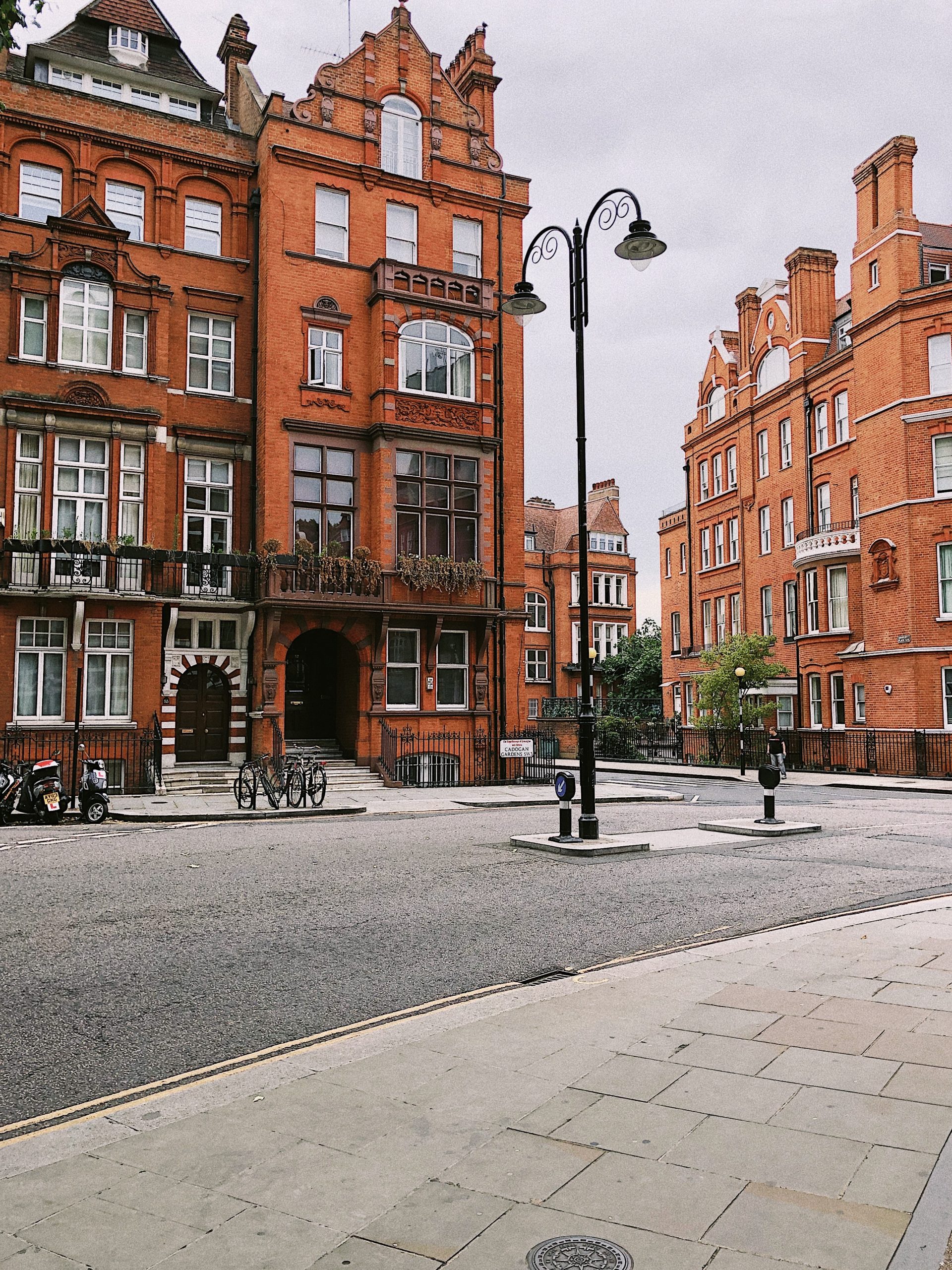 https://staging.hazelton-mountford-new.bydesignreligion.co.uk/app/uploads/2021/04/pexels-lina-kivaka-5328298-scaled-1.jpg